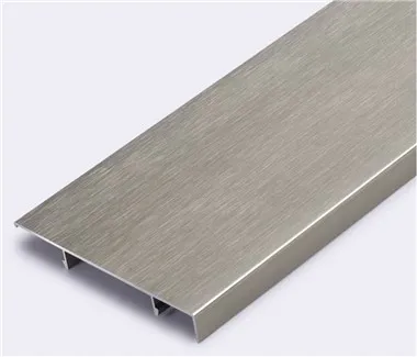 Beyaz Metal Süpürgelik Döşeme